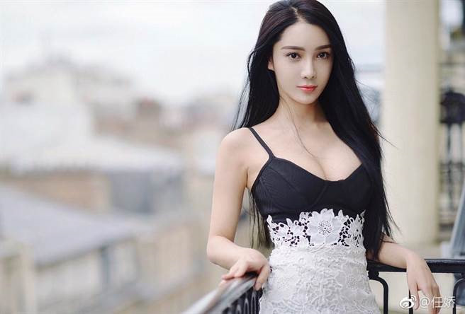 Tài tử Trung Quốc bị tố sống thác loạn sau vụ mỹ nhân chết lõa thể