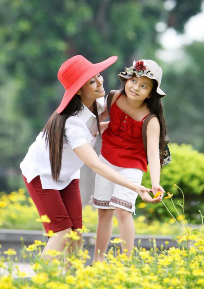 Rơi nước mắt trước nỗ lực giúp con thoát tự kỷ, mặc cảm bệnh tật của sao Việt