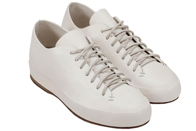 Những đôi sneakers trắng dễ phối đồ cho nam giới