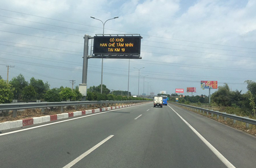 Khói làm 10 ôtô bị nạn trên cao tốc Long Thành, trách nhiệm của ai?