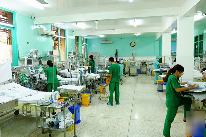 Bé gái 13 tuổi ở TP.HCM nghi nhảy từ lầu 3 trường học xuống đất nguy kịch: Do trầm cảm vì game?