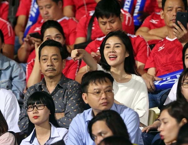 Quang Hải lập công, Hà Nội đè bẹp HAGL