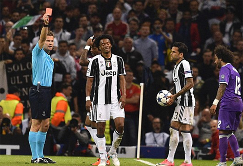 Trọng tài nhận được tối đa 91.000 đôla tại World Cup