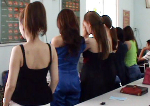 Đề xuất công nhận mại dâm là nghề đặc biệt