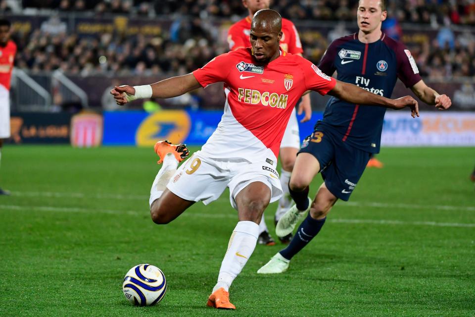 Real bốc 3 sao hot nhất MU, Barca chiêu mộ Eriksen