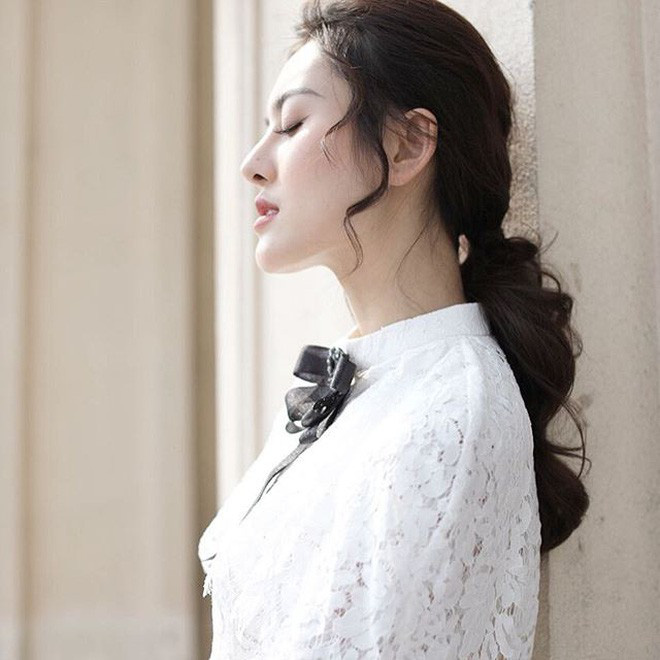 Showbiz Việt mới có cặp chị em sinh đôi: Bảo Thy là chị, em là Kỳ Duyên? Showbiz Việt mới có cặp chị em sinh đôi: Bảo Thy là chị, em là Kỳ Duyên?