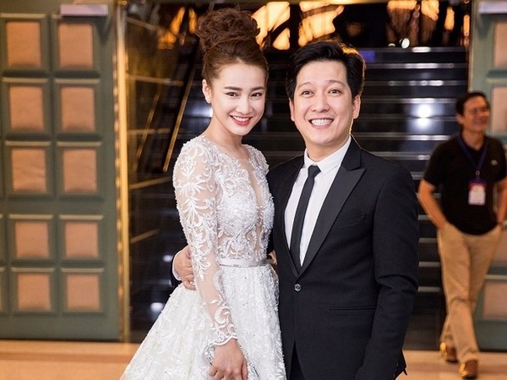 Bỏ ngoài tai ồn ào tình cảm của bạn trai, Nhã Phương chăm chỉ làm việc than chỉ muốn gục ngã