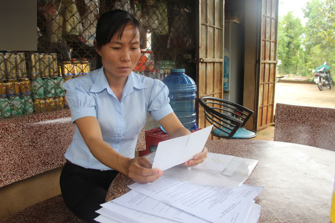 Bị bố mẹ chồng đuổi không cho lại gần con trai, người mẹ trẻ gửi đơn cầu cứu suốt 2 năm mới được đón con về