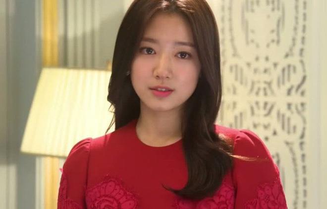 Đi công tác nửa năm, sững sờ ngày trở về vợ có bầu 2 tháng