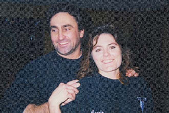 Gã chồng ghen tuông san phẳng khuôn mặt vợ, 4 năm sau điều không tưởng đã xảy ra