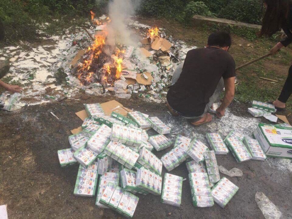 Vụ hơn 10 nghìn hộp sữa từ thiện gần hết hạn phải mang tiêu hủy: Do nhà trường hiểu sai văn bản