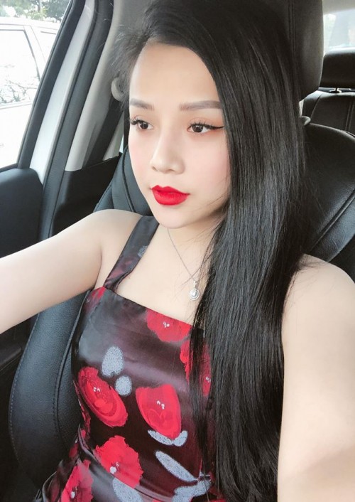 Lộ diện bạn gái xinh đẹp, nóng bỏng và hát hay của thủ môn Lâm Tây Lộ diện bạn gái xinh đẹp, nóng bỏng và hát hay của thủ môn Lâm Tây