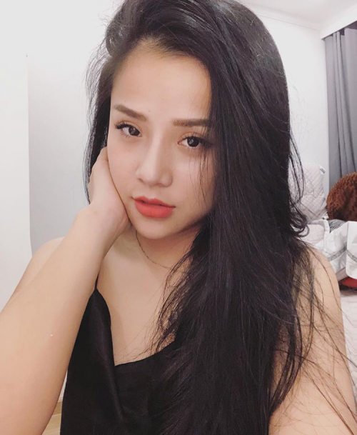 Lộ diện bạn gái xinh đẹp, nóng bỏng và hát hay của thủ môn Lâm Tây Lộ diện bạn gái xinh đẹp, nóng bỏng và hát hay của thủ môn Lâm Tây