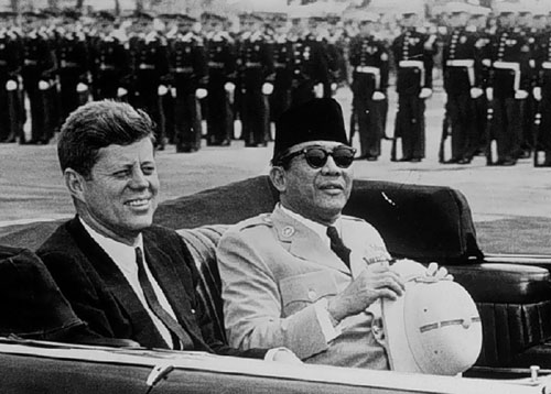 Âm mưu CIA dùng băng sex lật đổ tổng thống Indonesia năm 1962