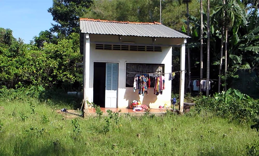 Vụ chặt đầu ở Đồng Tháp: Vợ con nghi phạm bỏ nhà vì sợ bị trả thù