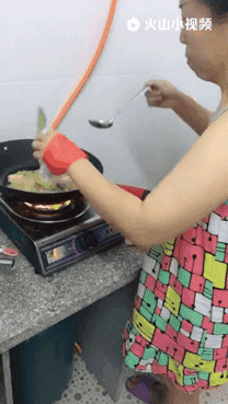 Clip: Cả biển muối cũng không thể làm canh mặn nếu bạn nêm theo cách này