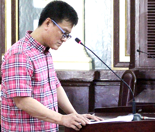 Cán bộ hải quan TP HCM nhận hơn 60 phong bì hầu tòa