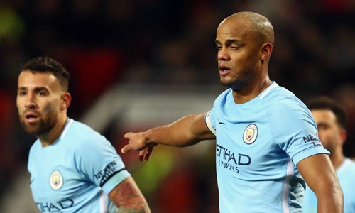 Guardiola cân nhắc đổi cặp trung vệ khi tái đấu Liverpool