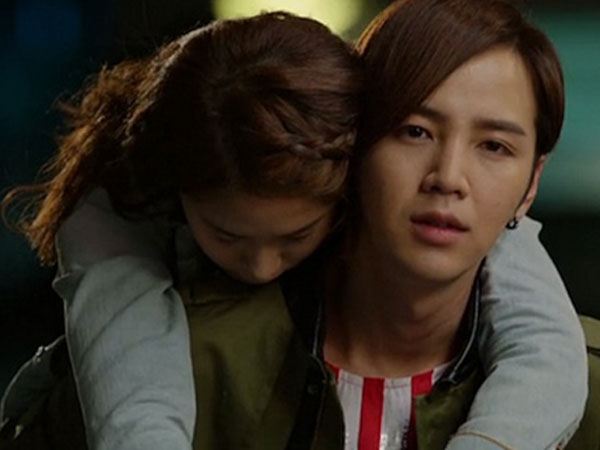 Tôi bị người đàn ông có vợ phụ tình, bị chính bố mẹ đẻ bán đi đứa con ruột của mình