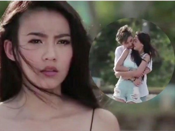 Chung sống 6 năm, lướt facebook thấy chồng kỉ niệm tiệc yêu 7 năm hoành tráng với người phụ nữ lạ