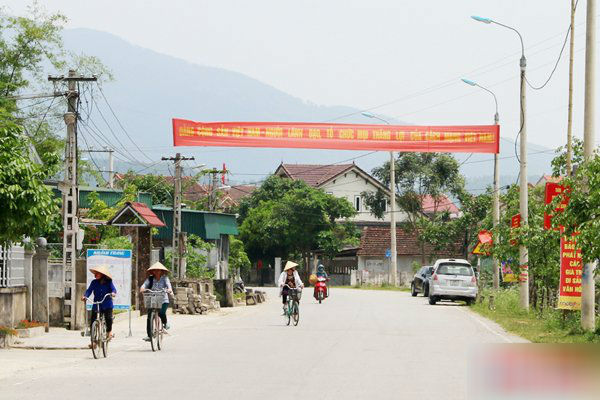 Trưởng công an xã trả chức, đi... xuất khẩu lao động!