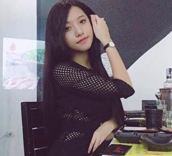 Nhan sắc đời thường của cô gái Nghệ An trả 20 bữa cơm cho bà cụ ăn xin