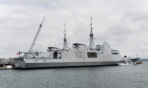 Pháp phàn nàn máy bay Nga lượn sát tàu khu trục gần Syria