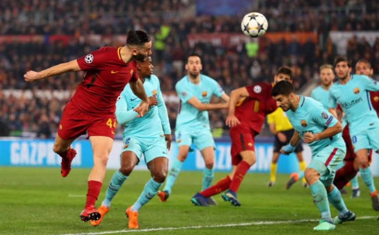 Cầu thủ Roma ôm mặt khóc sau màn ngược dòng lịch sử