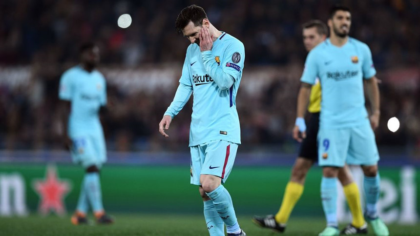 Cầu thủ Roma ôm mặt khóc sau màn ngược dòng lịch sử