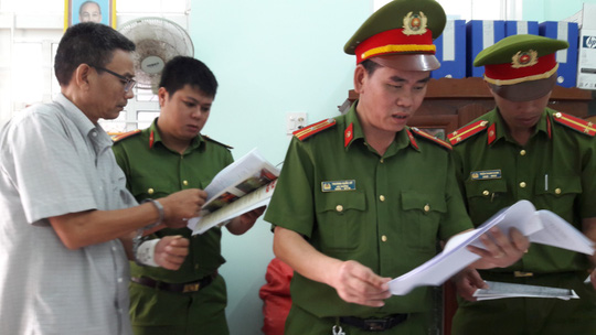 Tạm giam cán bộ xã rút ruột hàng trăm triệu đồng ngân sách