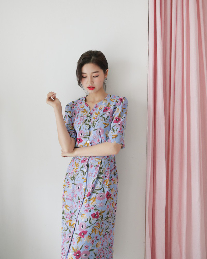 Hè 2018 đúng là mùa mặc váy hoa rồi, hot nhất đang là 3 kiểu váy cực xinh xẻo và nữ tính này Hè 2018 đúng là mùa mặc váy hoa rồi, hot nhất đang là 3 kiểu váy cực xinh xẻo và nữ tính này