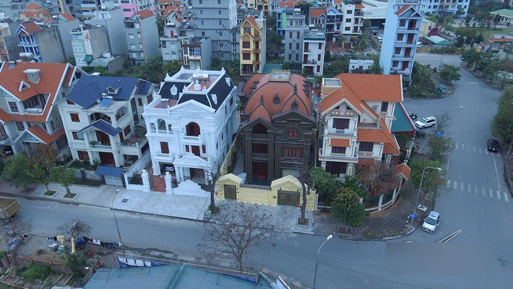 Con đường nhà giàu đẹp nhất đất Quảng Ninh