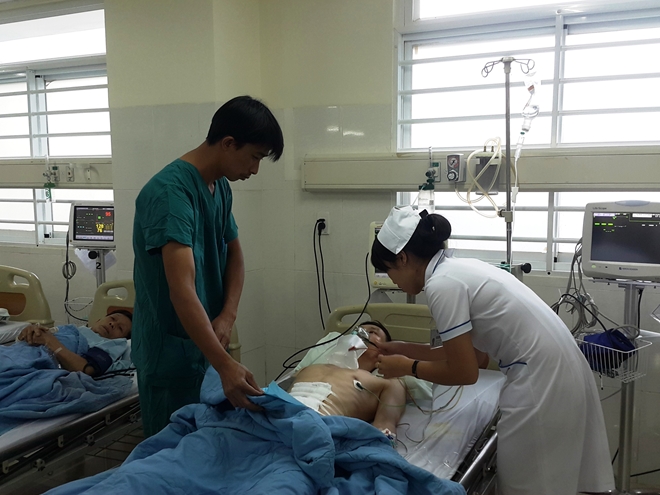 Triệu tập 7 thanh niên dùng súng giải quyết mâu thuẫn trên mạng Triệu tập 7 thanh niên dùng súng giải quyết mâu thuẫn trên mạng