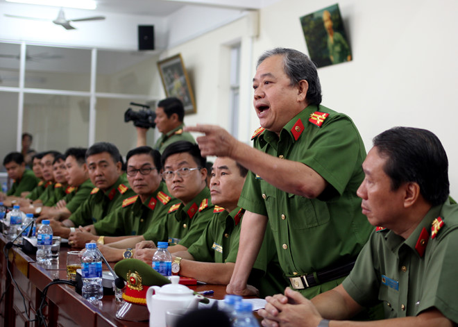 Khen thưởng ban chuyên án phá vụ cướp ngân hàng ở Sài Gòn