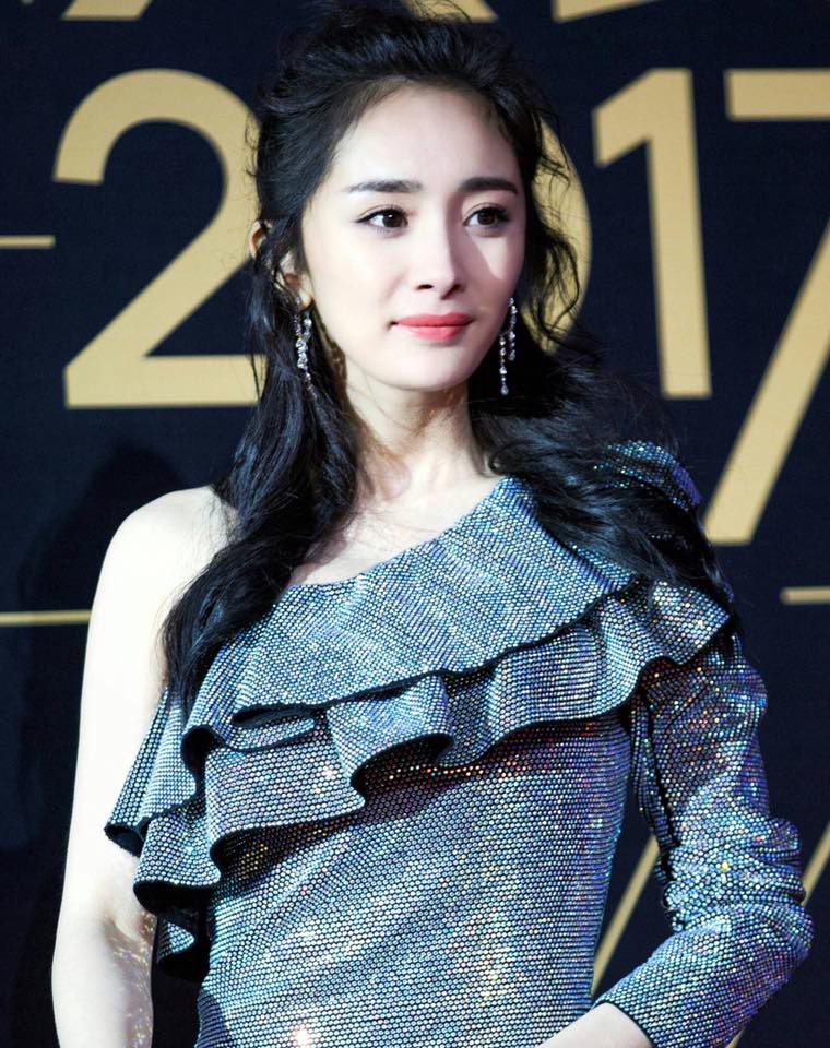 Tình tiết không ngờ trong scandal quỵt tiền của Dương Mịch: Vỡ lở thêm loạt tin nhắn bằng chứng Tình tiết không ngờ trong scandal quỵt tiền của Dương Mịch: Vỡ lở thêm loạt tin nhắn bằng chứng