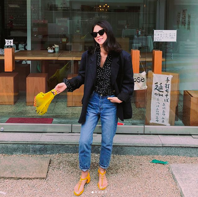 Định mặc quần jeans ống đứng, các nàng hãy chọn 1 trong 4 combo cứ lên đồ là đẹp miễn chê này Định mặc quần jeans ống đứng, các nàng hãy chọn 1 trong 4 combo cứ lên đồ là đẹp miễn chê này