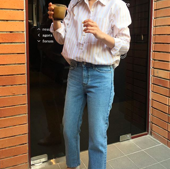 Định mặc quần jeans ống đứng, các nàng hãy chọn 1 trong 4 combo cứ lên đồ là đẹp miễn chê này Định mặc quần jeans ống đứng, các nàng hãy chọn 1 trong 4 combo cứ lên đồ là đẹp miễn chê này
