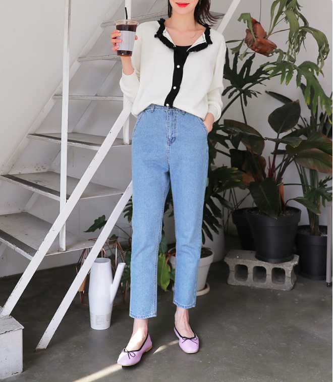 Định mặc quần jeans ống đứng, các nàng hãy chọn 1 trong 4 combo cứ lên đồ là đẹp miễn chê này Định mặc quần jeans ống đứng, các nàng hãy chọn 1 trong 4 combo cứ lên đồ là đẹp miễn chê này
