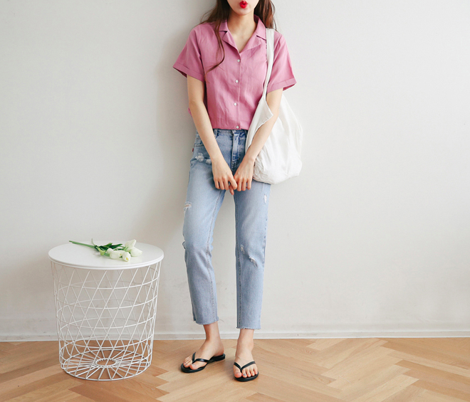 Định mặc quần jeans ống đứng, các nàng hãy chọn 1 trong 4 combo cứ lên đồ là đẹp miễn chê này Định mặc quần jeans ống đứng, các nàng hãy chọn 1 trong 4 combo cứ lên đồ là đẹp miễn chê này