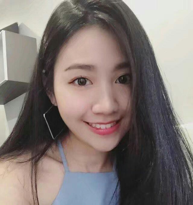 Chia tay 4 năm, cô gái vẫn bị bạn trai cũ bám dai như đỉa, ôm cổng nhà đòi không gặp không về