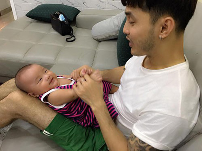 Sao nam Việt: Từng là soái ca sát gái hô biến thành ông bố bỉm sữa đảm đang