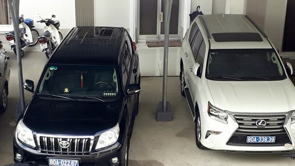 Cà Mau xin giữ lại xe ô tô cho 1 Thường vụ Tỉnh ủy