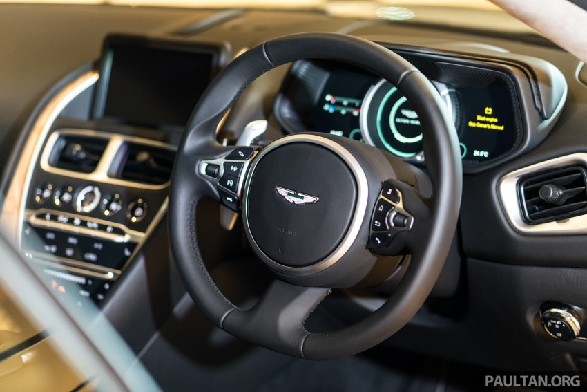 Aston Martin DB11 V8 ra mắt Đông Nam Á, giá 465.000 USD