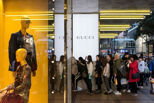 Các đại gia hàng xa xỉ dư thừa gần 22 tỷ USD