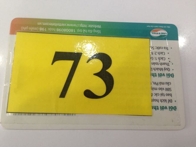 Người dân nháo nhác đăng ký thông tin vì sợ khóa SIM