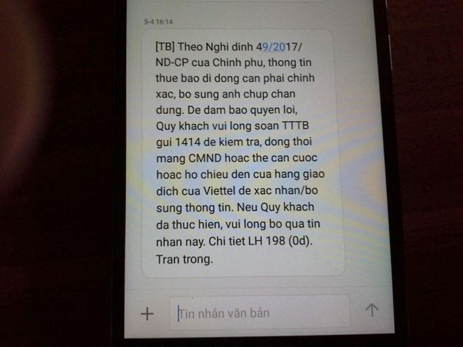 Người dân nháo nhác đăng ký thông tin vì sợ khóa SIM