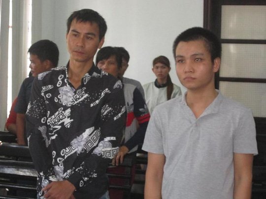 Đánh sếp trọng thương vì bị hạ lương, chèn ép công việc