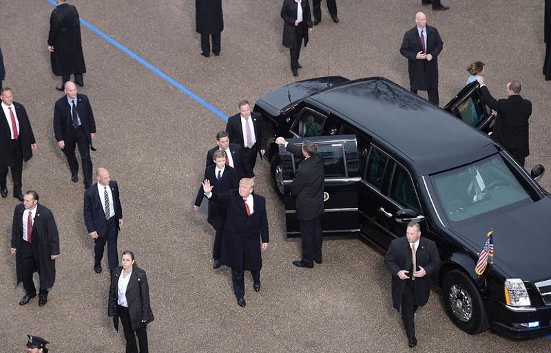 Ông Trump sắp có siêu xe Quái thú 32 tỉ đồng Ông Trump sắp có siêu xe Quái thú 32 tỉ đồng