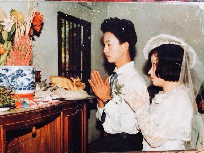 Ngắm ảnh cưới đã ố màu của bố mẹ mới thấy khi xưa xuân sắc mẹ mình cũng từng xinh đẹp biết bao