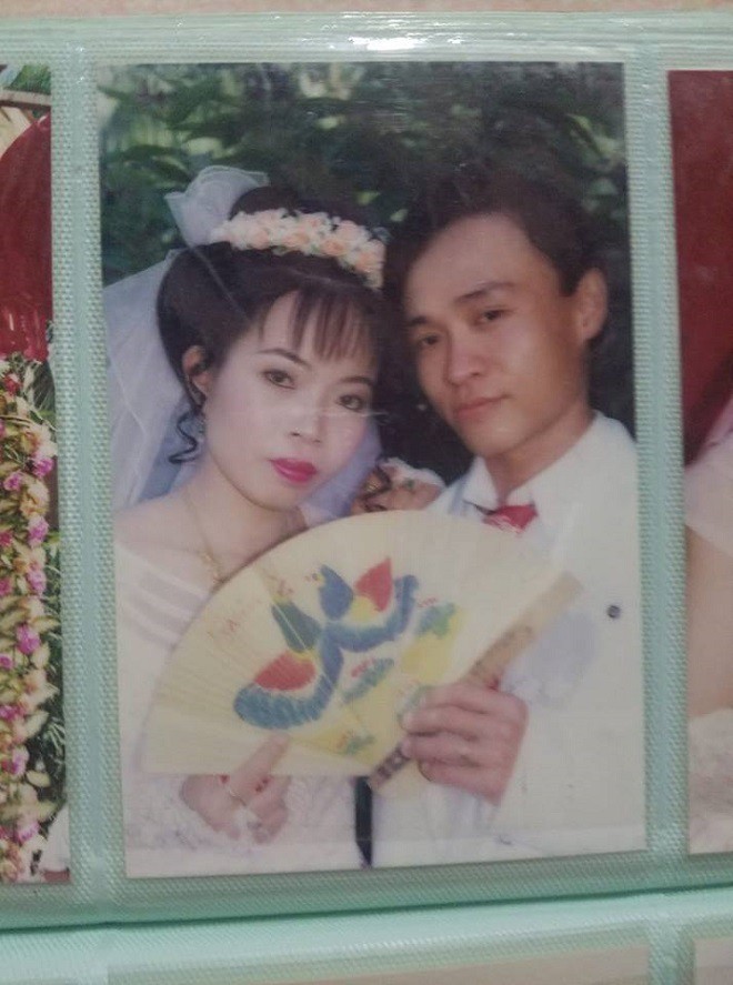 Ngắm ảnh cưới đã ố màu của bố mẹ mới thấy khi xưa xuân sắc mẹ mình cũng từng xinh đẹp biết bao